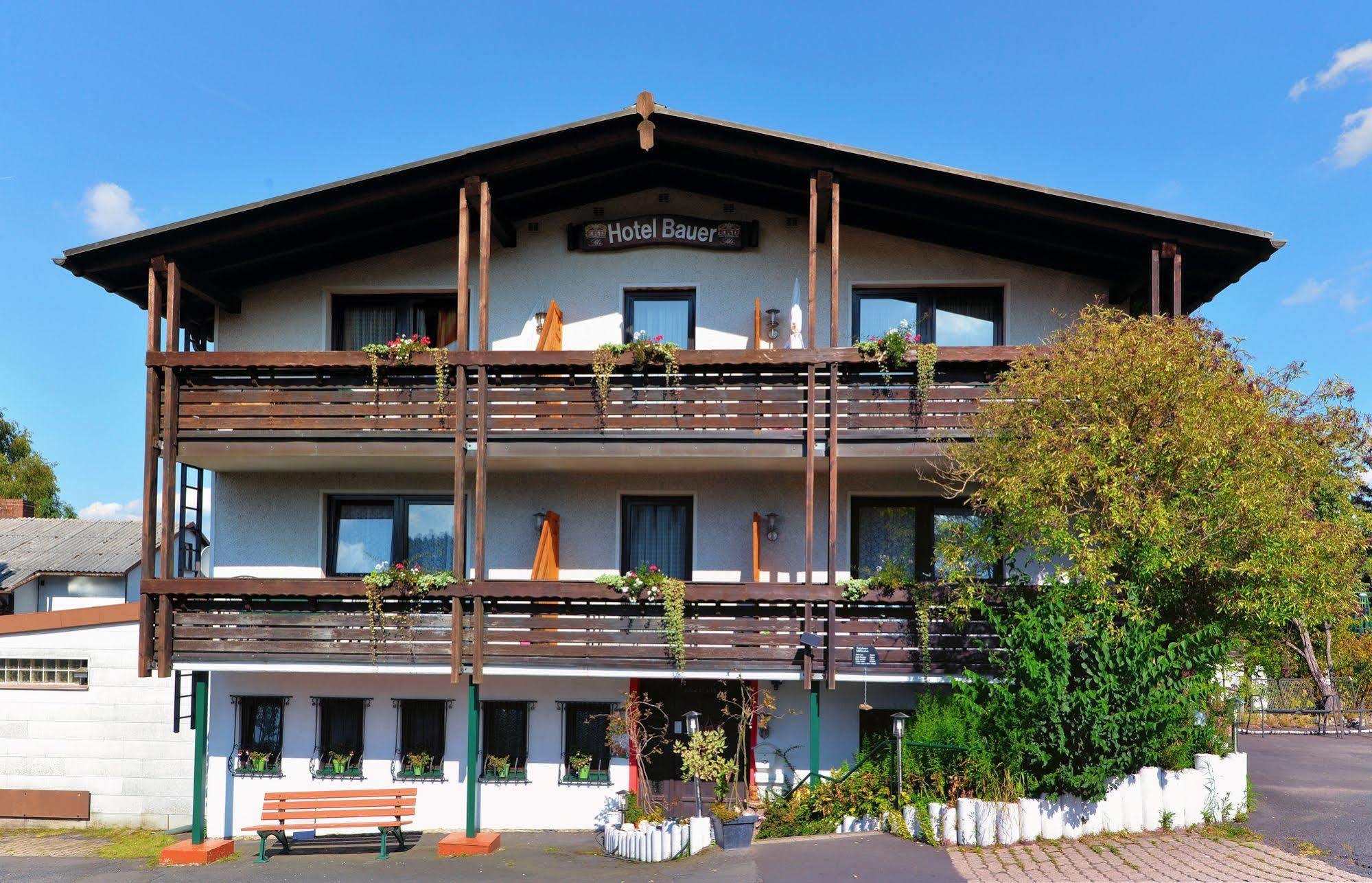 Antjes Schmankerlhotel Und Restaurant Tröstau Dış mekan fotoğraf